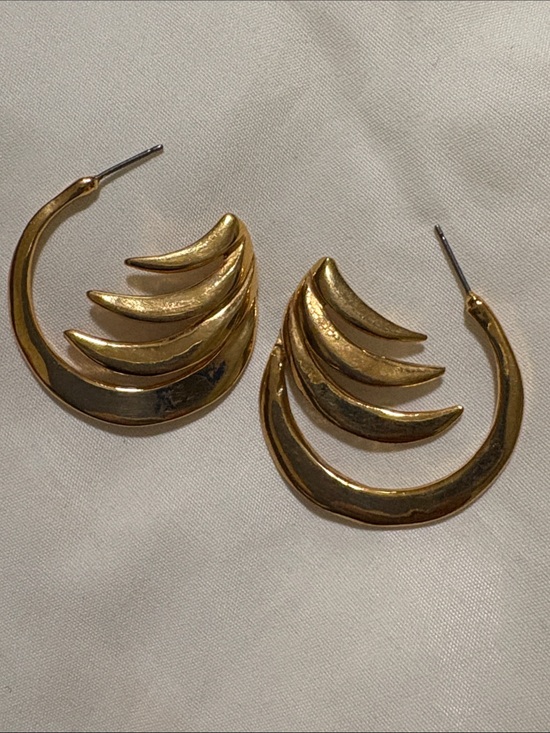 Jennifer Lopez Jewelry - Aretes vintage Cécile Jeanne, Gold Multi-Leaf Hoop Earrings - Women Jewelry